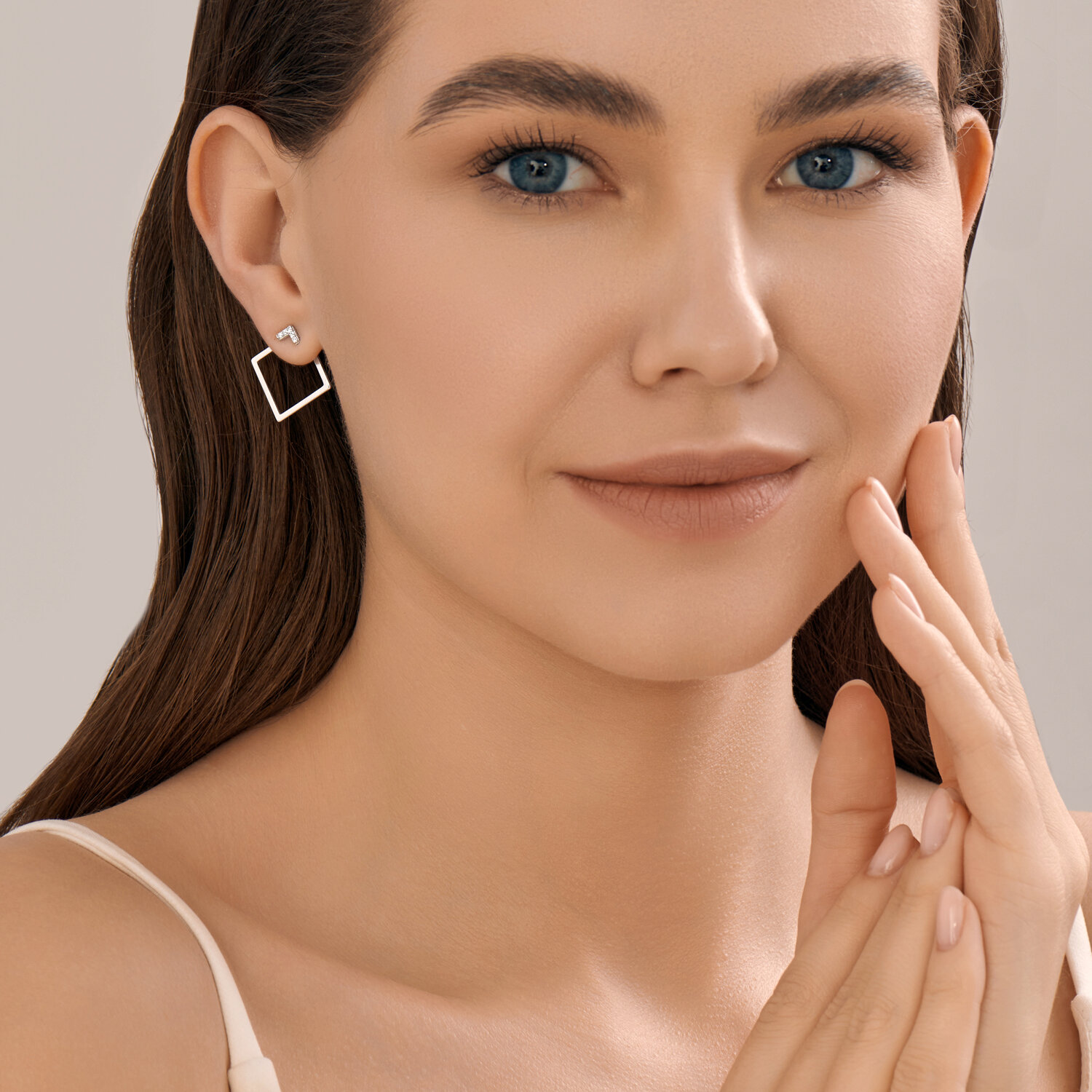 Серьги из серебра с фианитами Серьги из серебра с фианитами